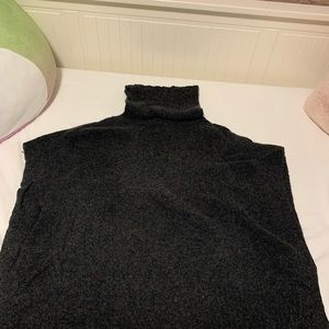 Aritzia Community Poncho xxs/xs